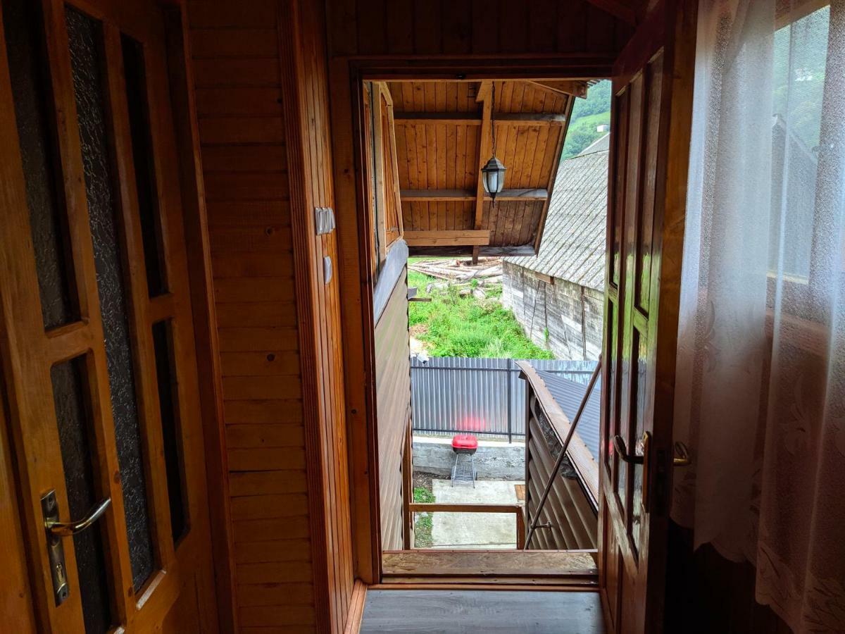 克瓦西 У Оксани旅馆 外观 照片
